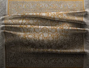 ما بين التجريد والواقع.. لوحات تجعل المشاهد يقف طويلا ولا يمل النظر